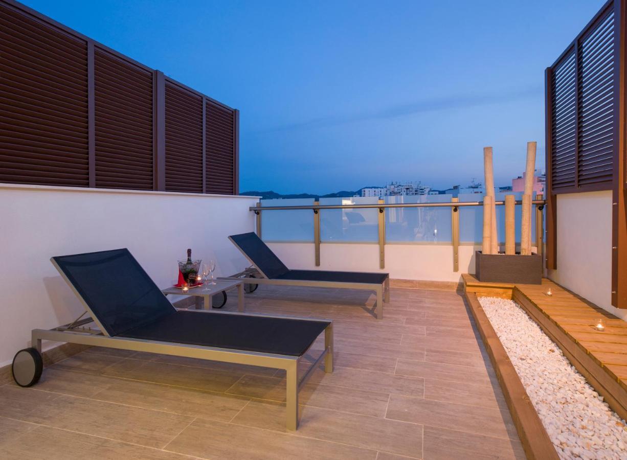 Hostal Mari Sant Antoni de Portmany Dış mekan fotoğraf